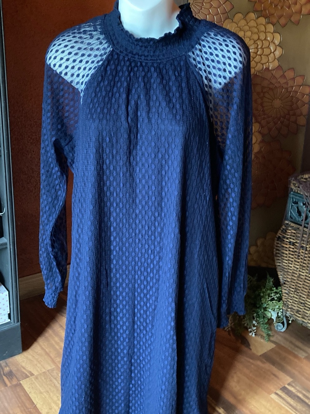 Nina Leonard Size XL navy blue long sleeve high neck textured lace dress